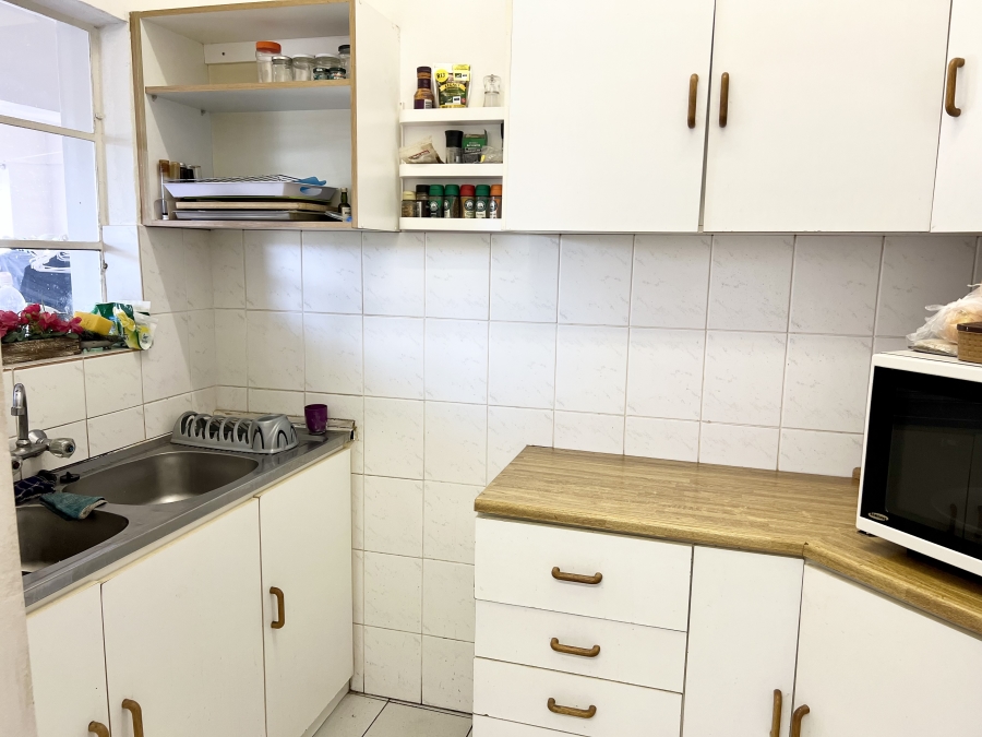 2 Bedroom Property for Sale in Fairfield Estate Western Cape